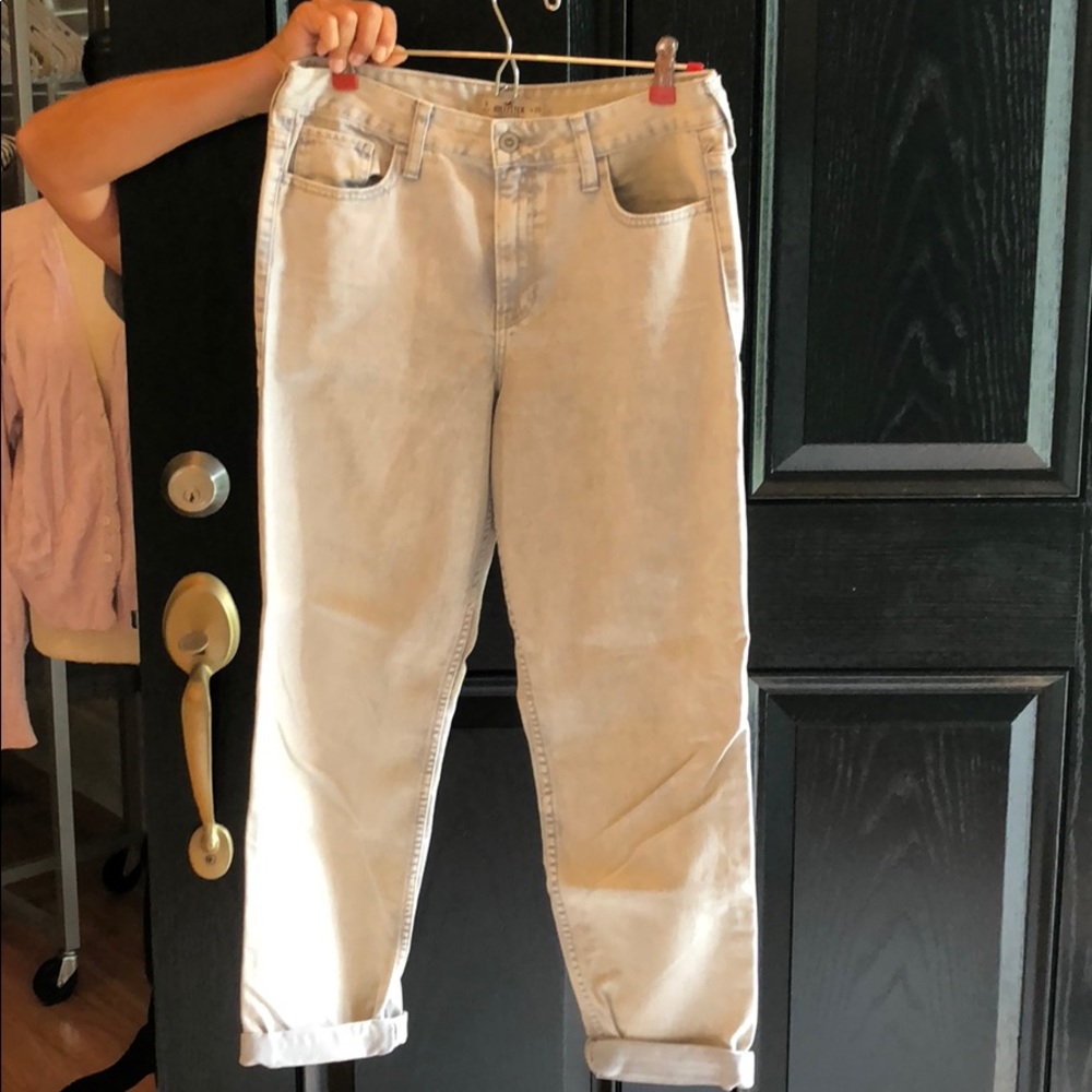 Hollister High Waisted Mom Jeans